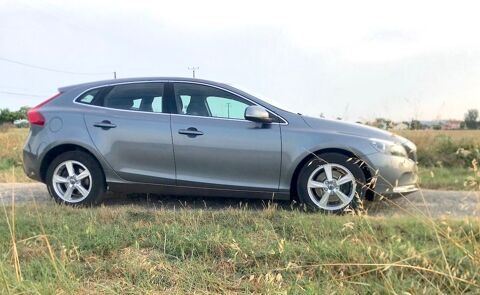 Volvo v40 T2 122 Momentum