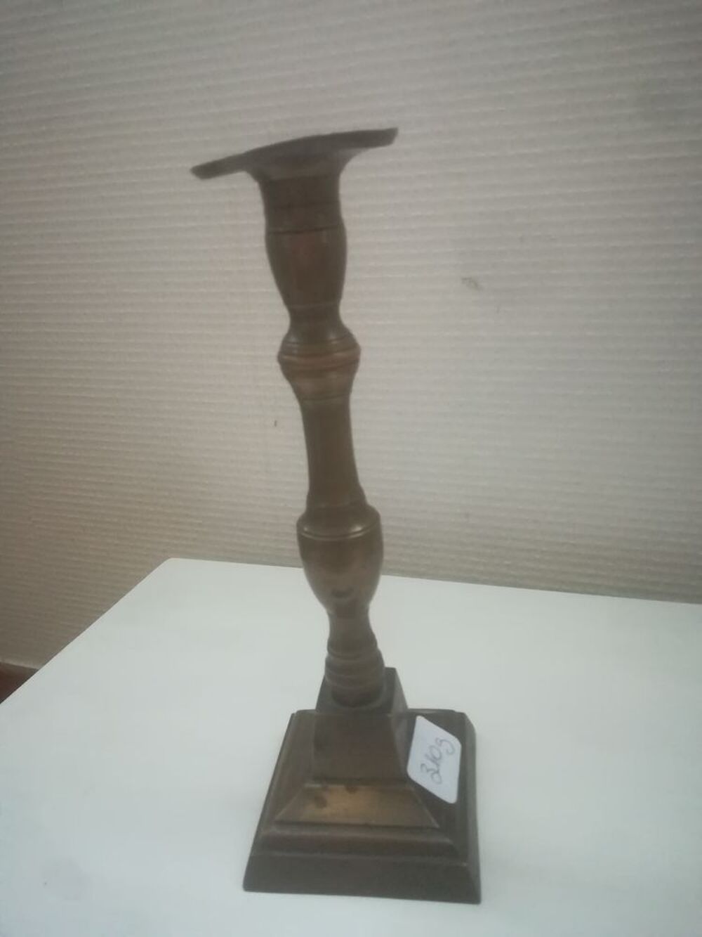 CHANDELIERS, BOUGOIRS anciens 25 euro &agrave; l'unit&eacute; 40 E les 2 