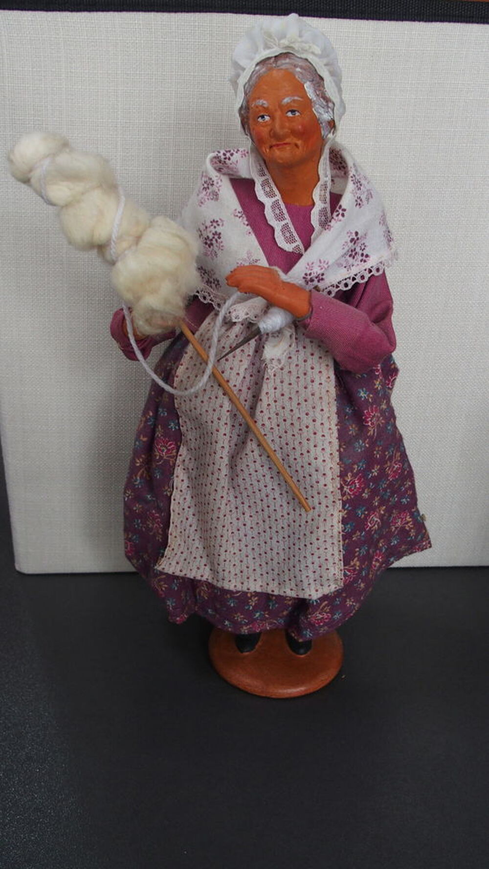 SANTON DE PROVENCE JOUGLAS - FEMME LAINE (32 cm) 