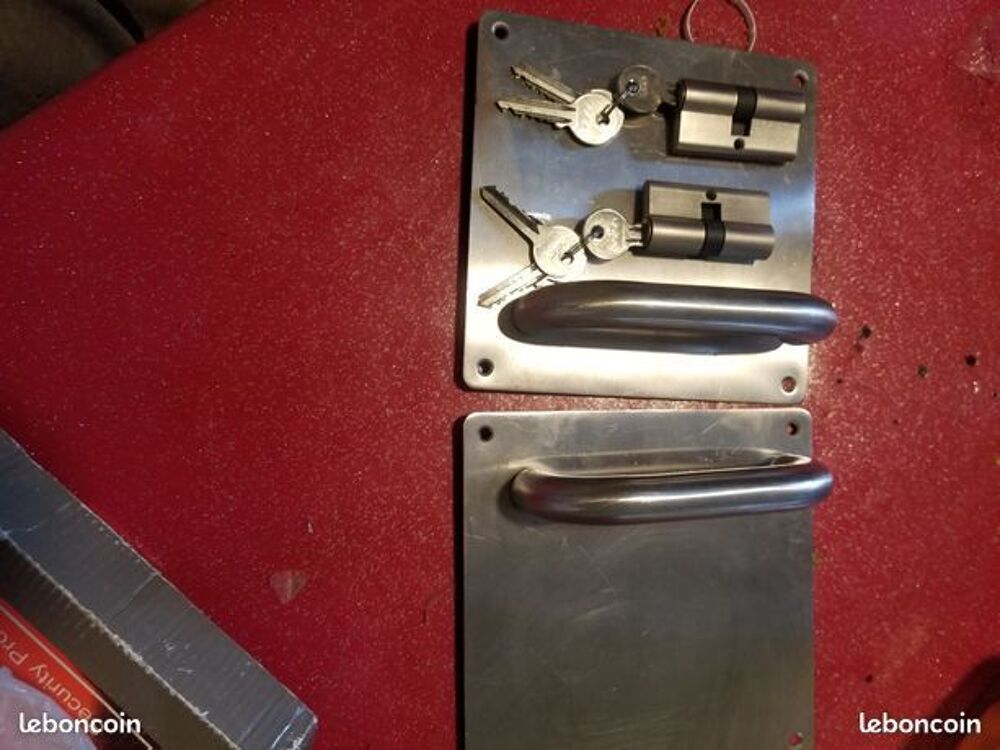 2 cylindres de serrure avec 3 cl&eacute;s +2 serrure +2 Loquet Bricolage