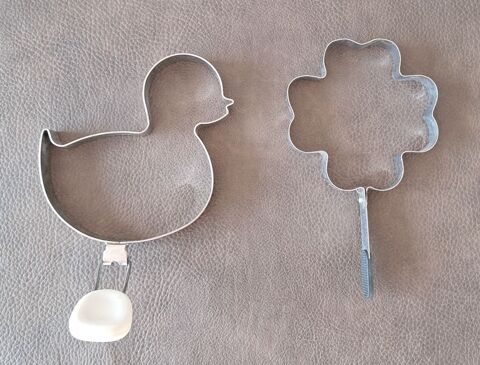 lot de 2 grandes forme moule  ptisserie gteau biscuit 5 Carnon Plage (34)