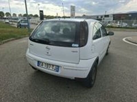 Corsa 1.3 CDTI Essentia 2005 occasion 69320 Feyzin