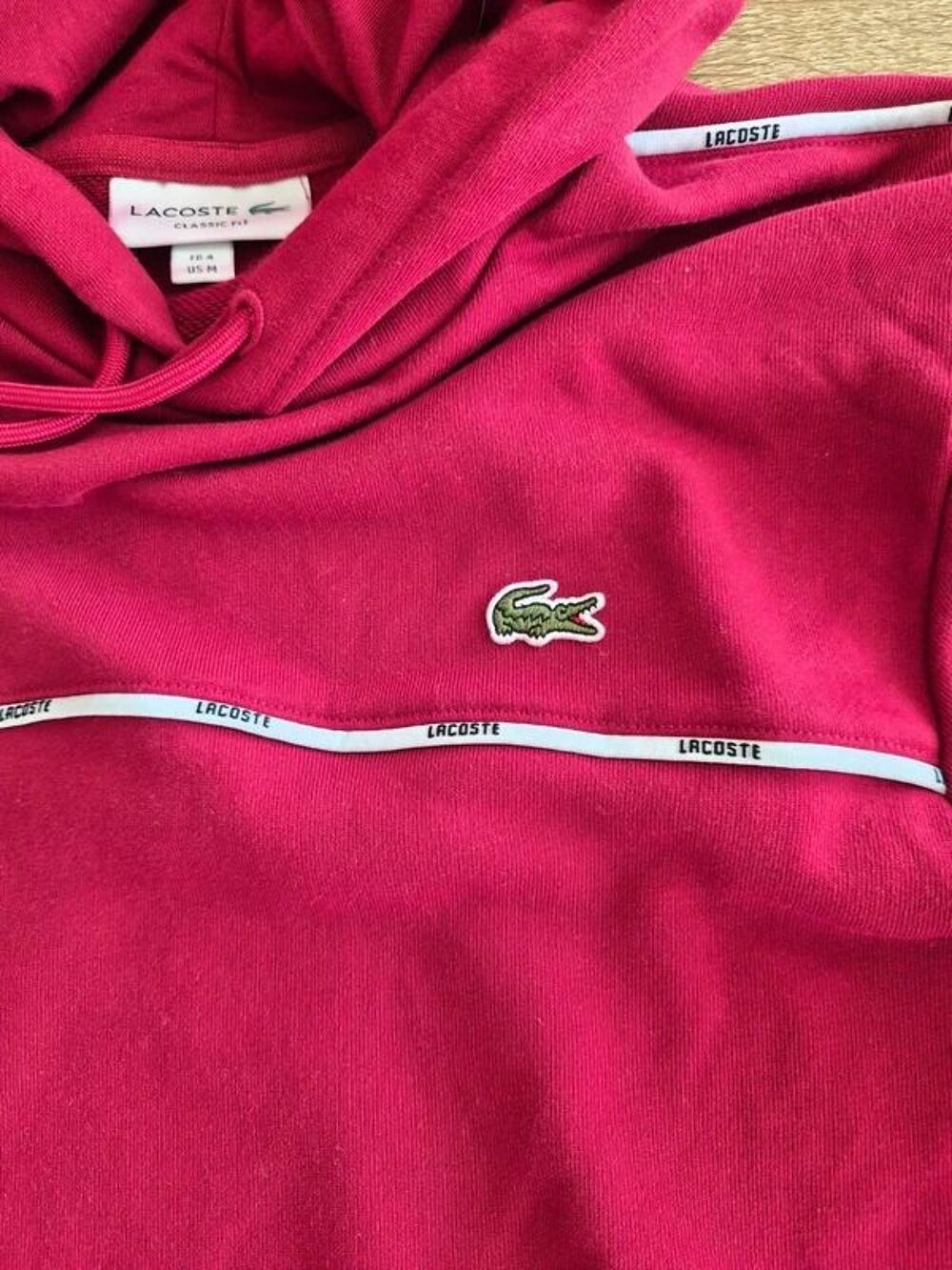 Sweat lacoste a capuche Taille 4 Vêtements
