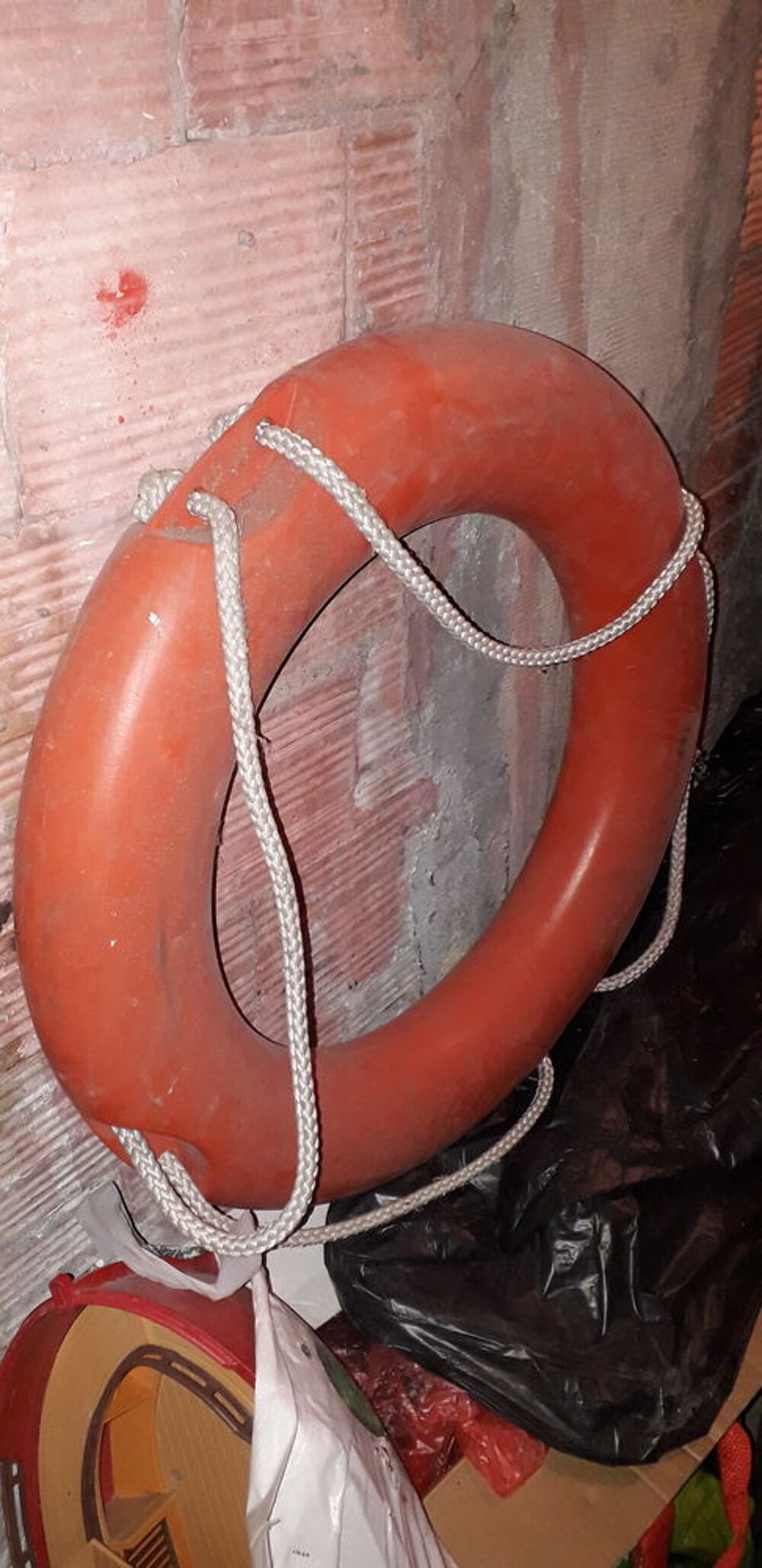 Bou&eacute;e orange se sauvetage pour d&eacute;coration Décoration