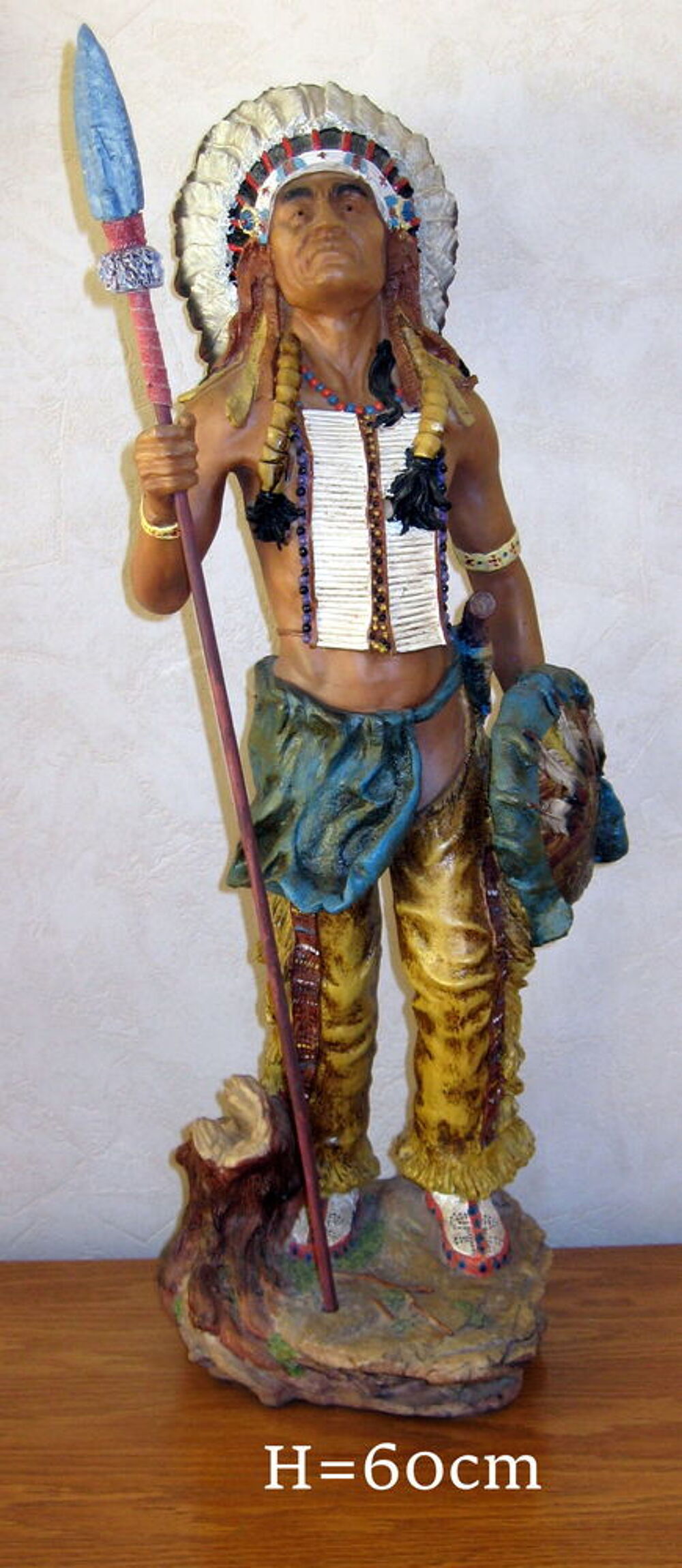 3 grandes statues d indiens.aucun erreur dans mon prix. 