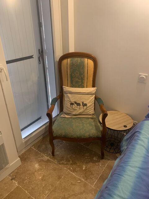 Deux fauteuils de salon  40 La Rochelle (17)