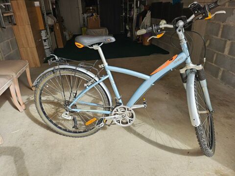 VELO  BTWIN   DECATHLON EN BON TAT 95 Agde (34)