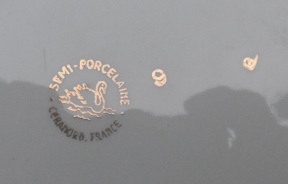 Service semi-porcelaine de CERANORD FRANCE des ann&eacute;es 45/50 Cuisine