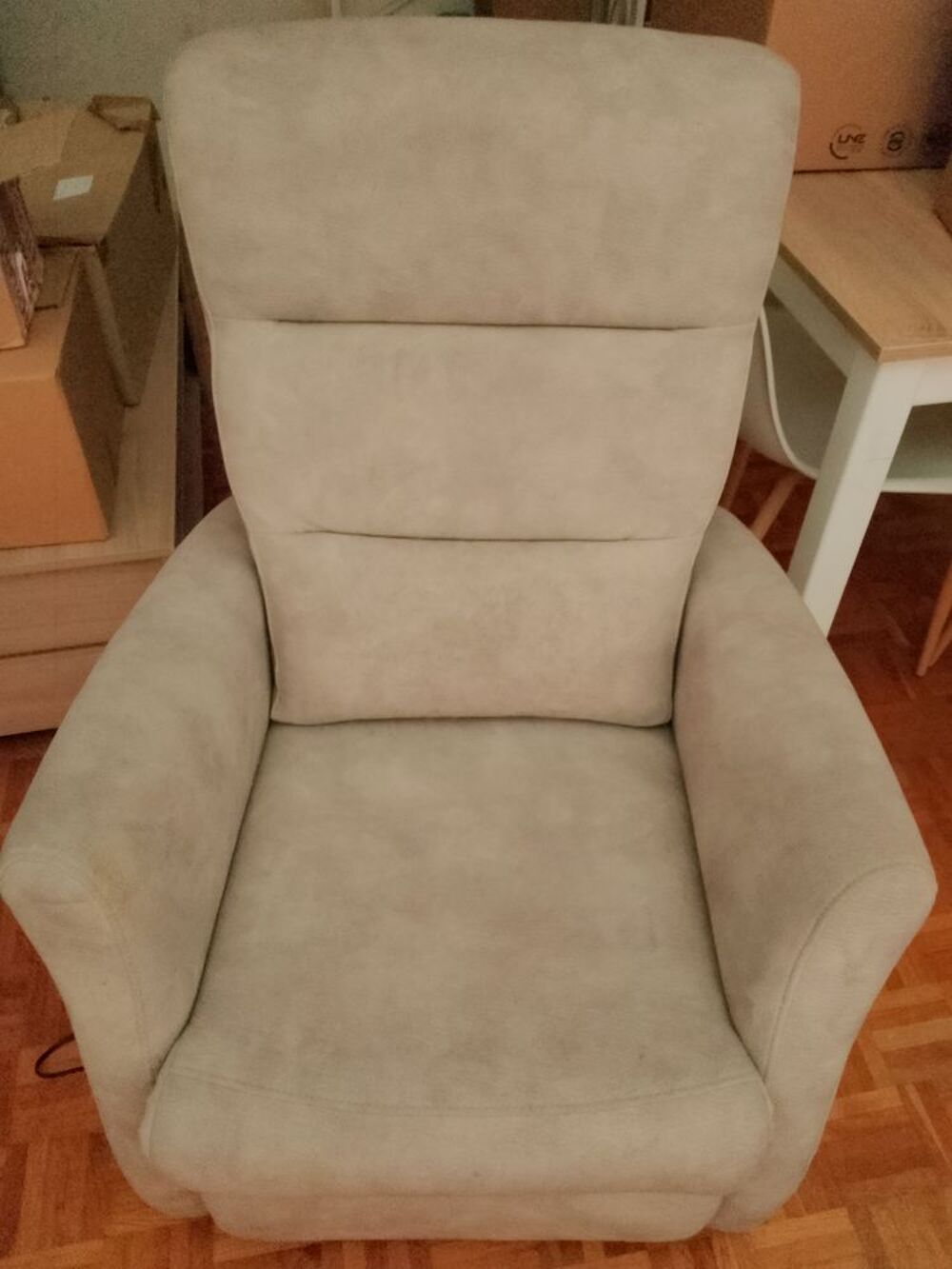 FAUTEUil &Eacute;LECTRIQUE RELEVEUR EN CUIR Meubles