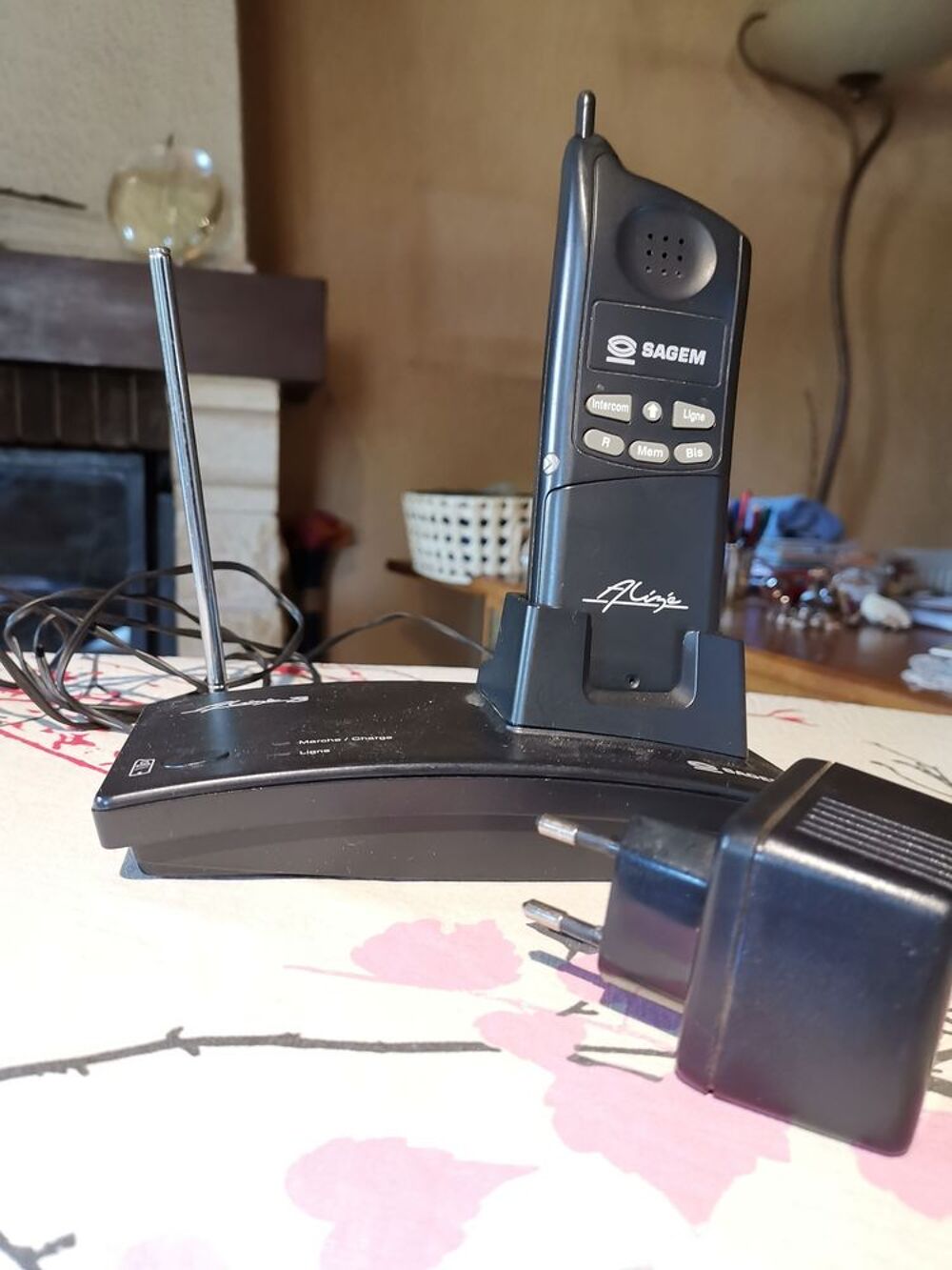 t&eacute;l&eacute;phone fixe Téléphones et tablettes