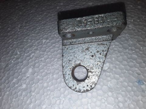 CHAPE-SOCLE -EMBASE POUR BRAS ARTICULE PORTAIL
8 Serres-Castet (64)