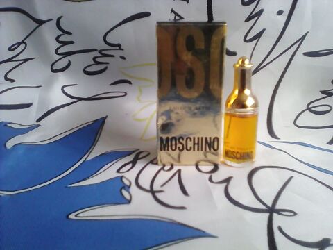 MOSCHINO 5 Trouy (18)