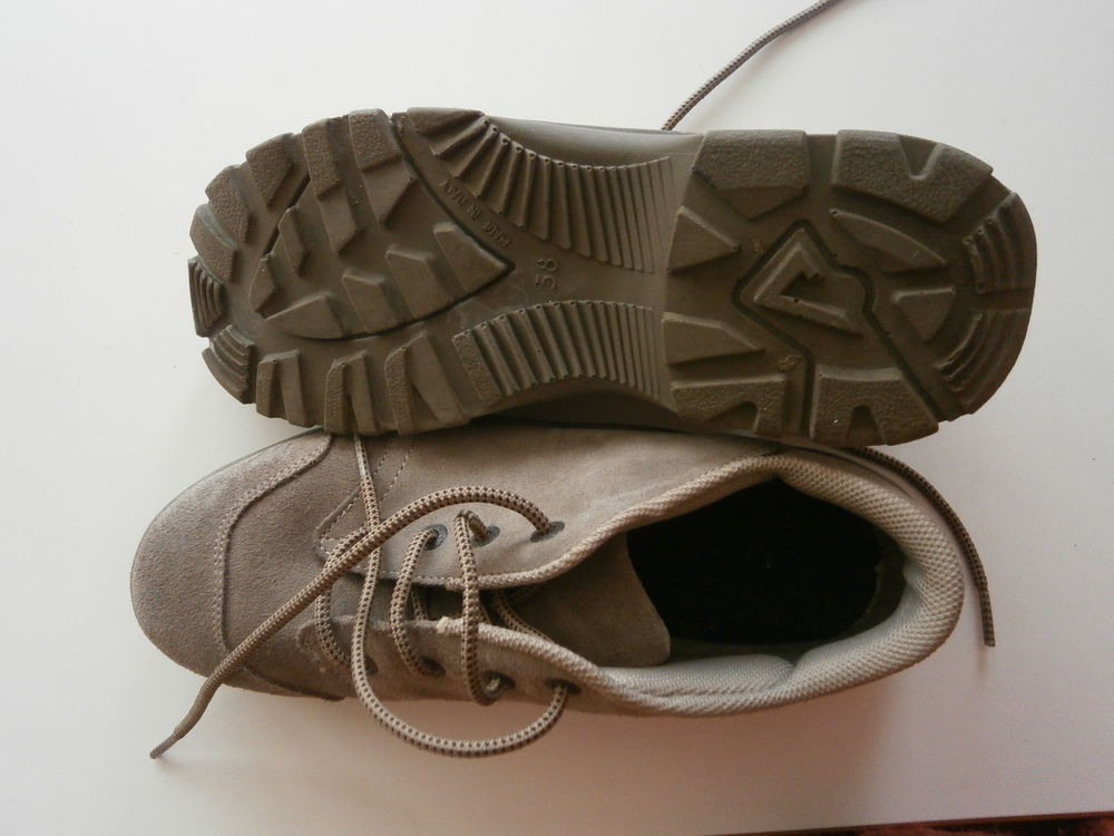 Chaussures de randonn&eacute;e pour femme Chaussures