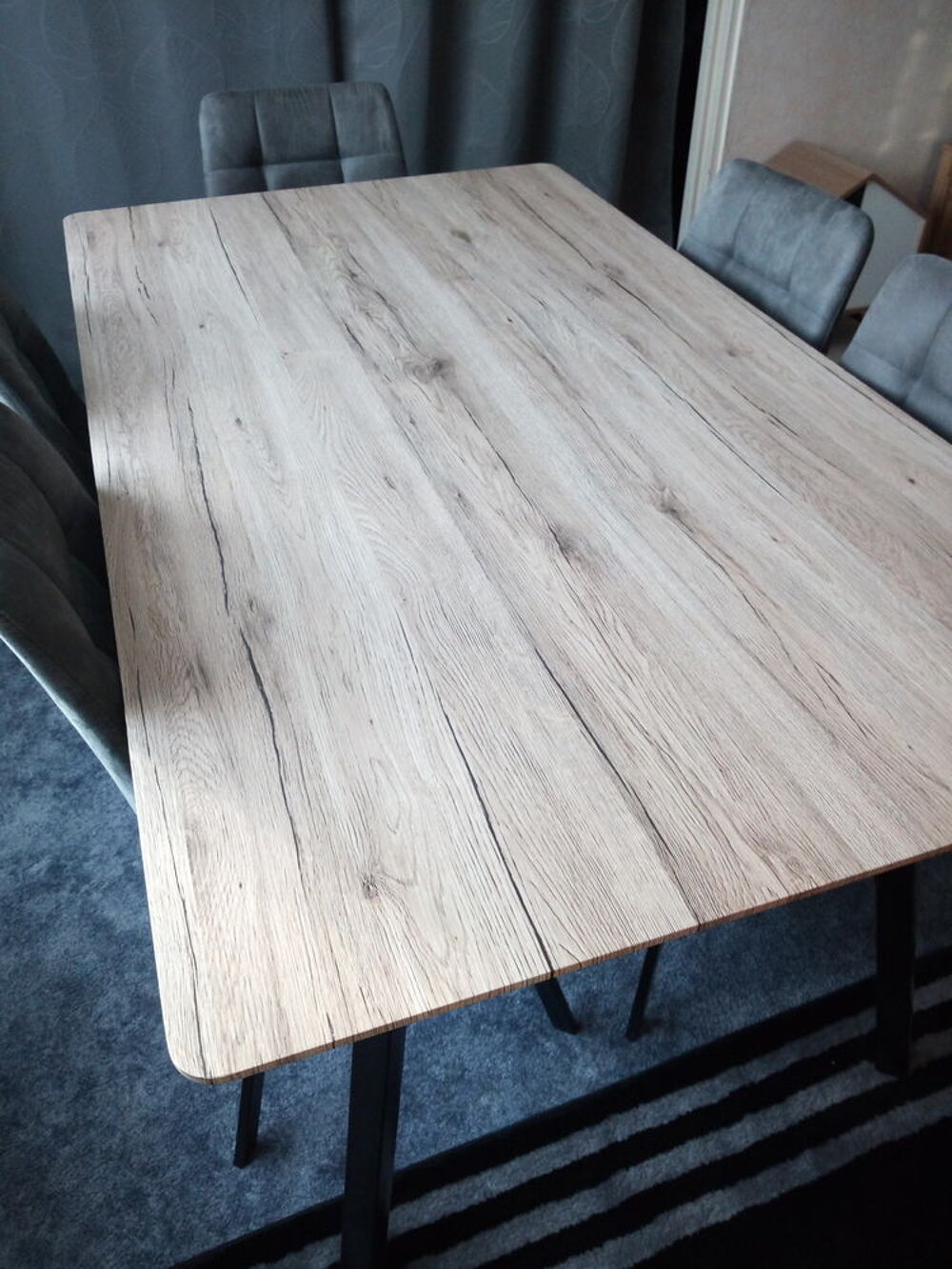 Table savina + 6 chaises Meubles
