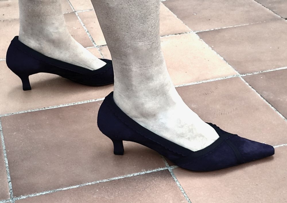 Chaussures &eacute;l&eacute;gantes en cuir mauve Chaussures