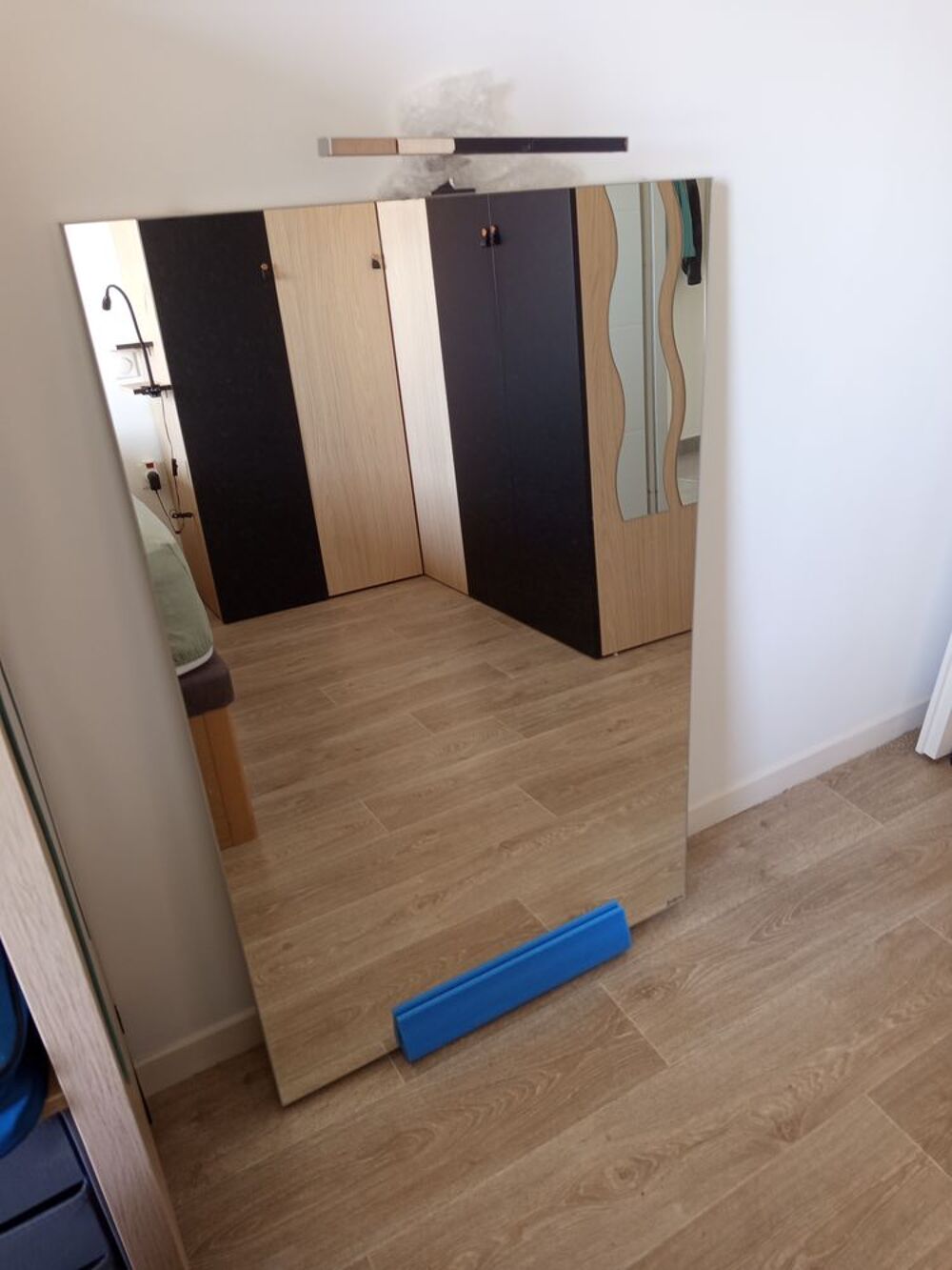 Miroir avec &eacute;clairage Meubles