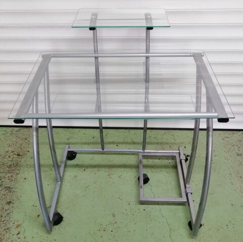 BUREAU POUR ORDINATEUR en verre 45 Torcy (77)
