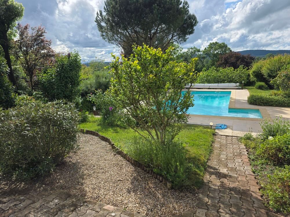 Vente Maison Belle situation avec vue. Jardin paysager et piscine. Saint-gengoux-le-national