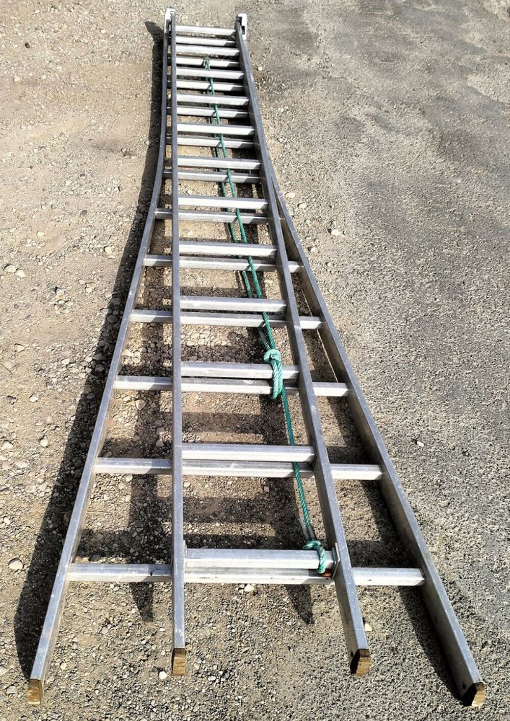 Echelle tubesca transformable 2 plans 2x12 echelons Bricolage