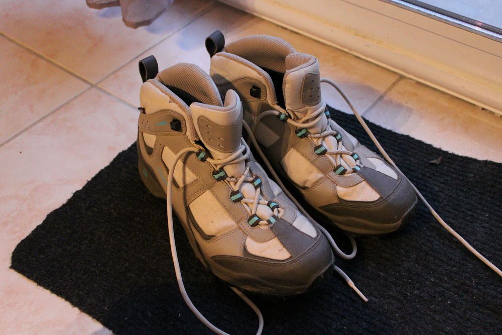 chaussures de randonn&eacute;e Chaussures