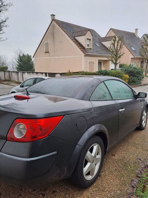 Renault megane cabriolet M&eacute;gane Cabriolet 2.0i Exception