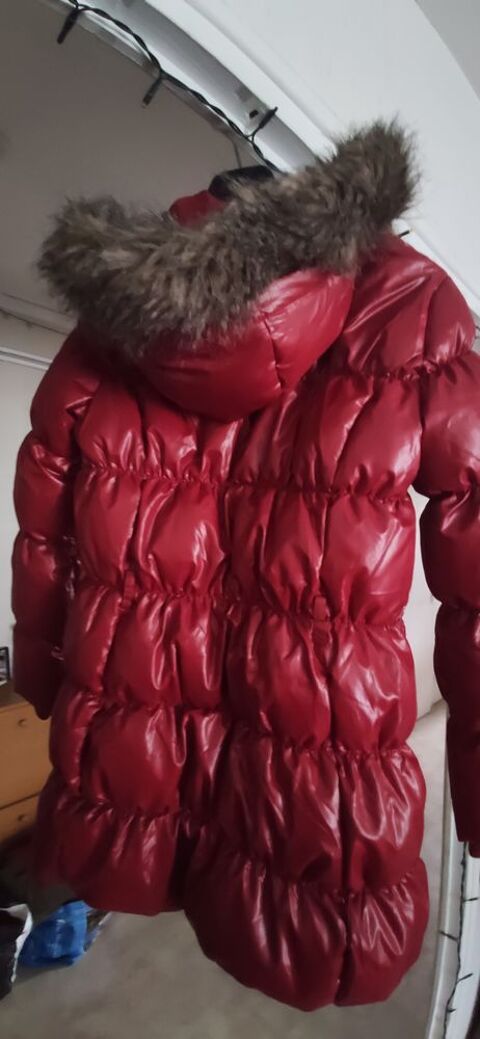 Doudoune  capuche chaude couleur rouge bordeaux 6 Voreppe (38)