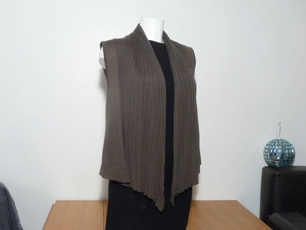 Gilet Kaki en 30% Laine sans manches- Taille M/L- See U Soon Vêtements