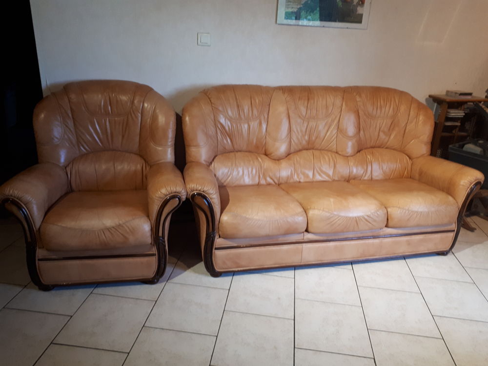 canap&eacute; 3 places et ses fauteuils Meubles