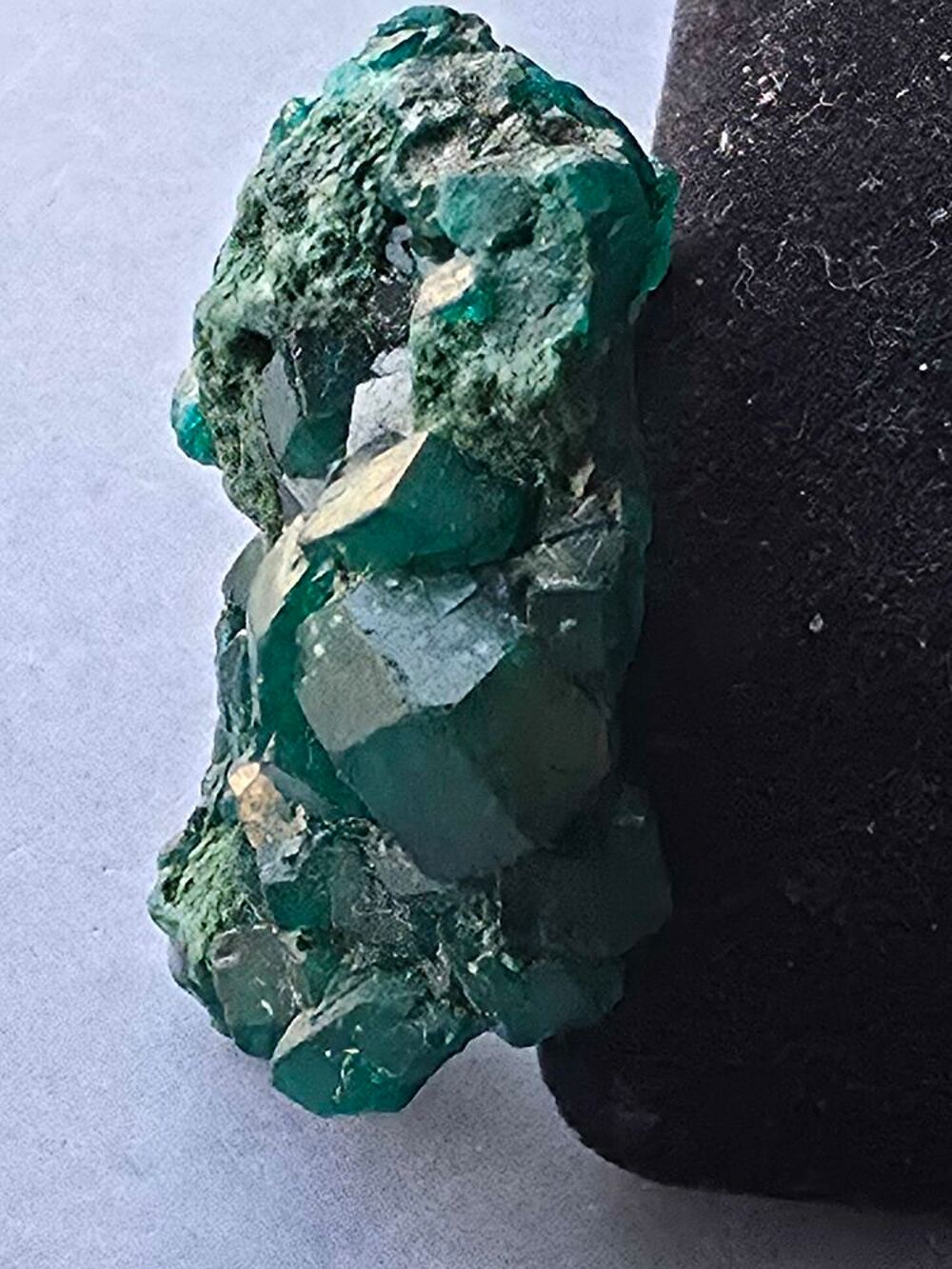 Dioptase Cristallis&eacute;e du Katanga (RDC)-Sp&eacute;cimen de Collection 