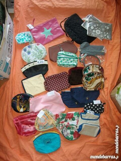 Petites Trousses de MAQUILLAGE � 0,50 � 1 Bouxwiller (67)