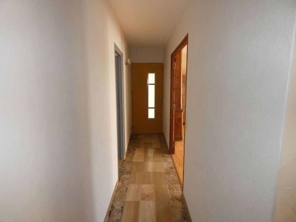 Location Appartement Appartement - 80m ² Serres