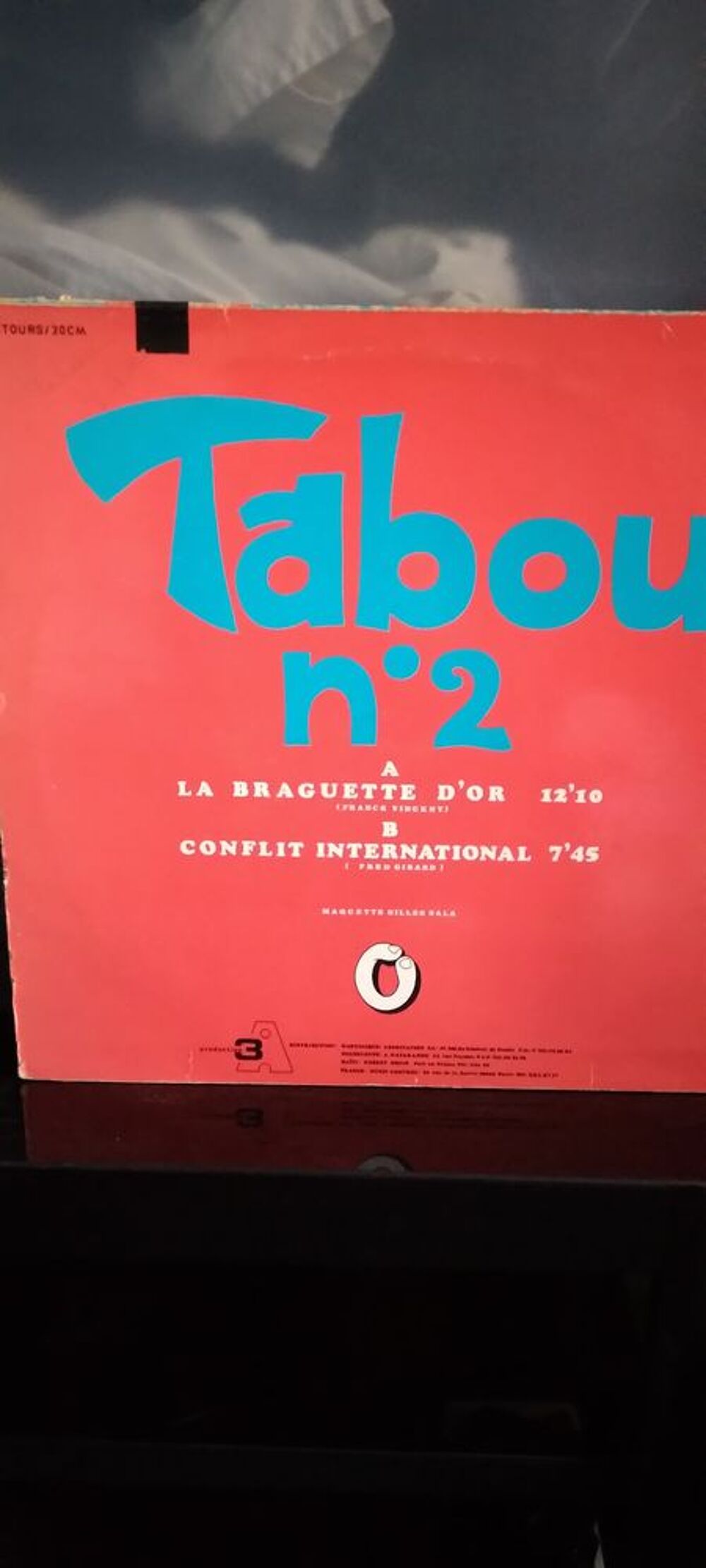UN ALBUM DE MUSIQUE TROPICALE VINTAGE CD et vinyles