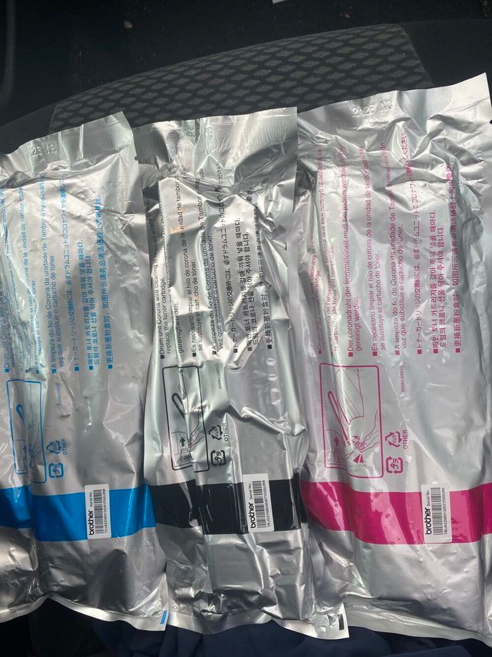 TONER NEUF TN243 pour imprimante BROTHER Matériel informatique