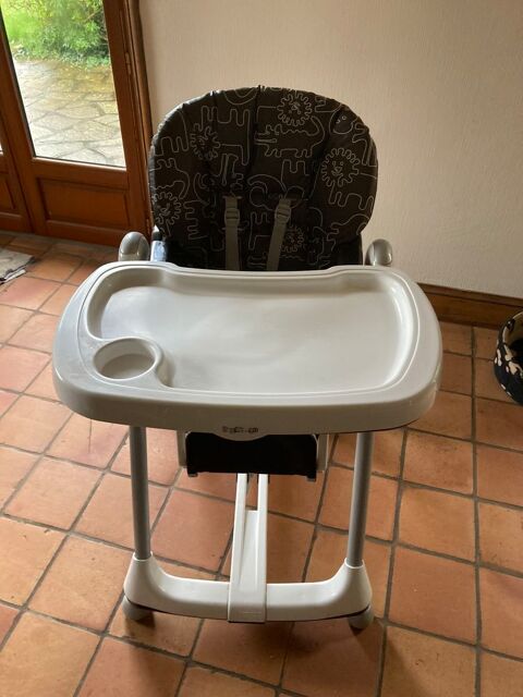 Chaise haute 90 Saint-M�loir-des-Ondes (35)