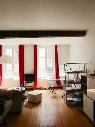  Appartement à louer 2 pièces 62 m²