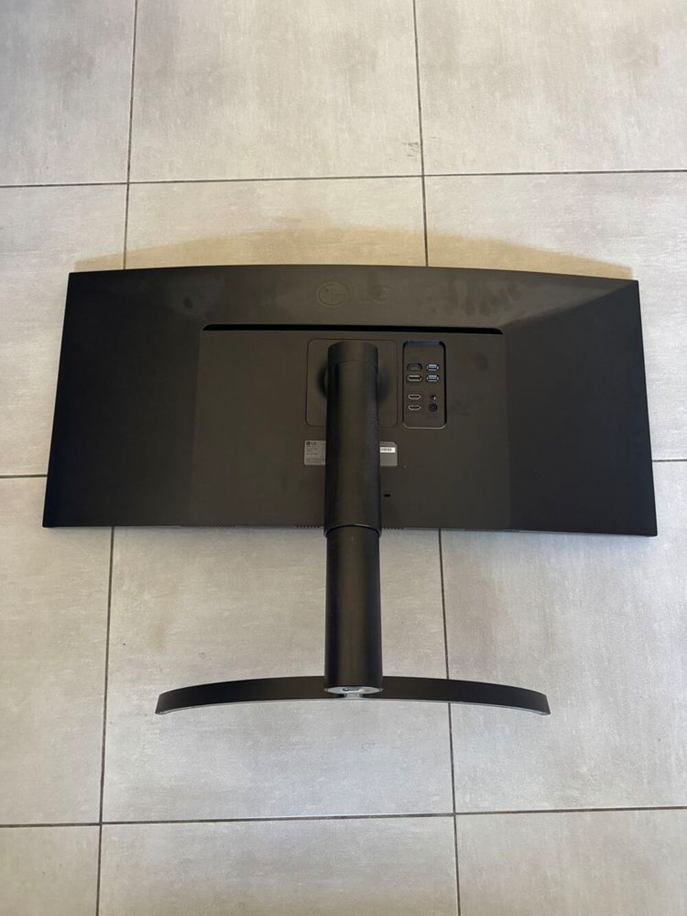 Ecran moniteur incurv&eacute; LG comme neuf Matériel informatique