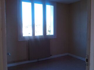  Appartement à louer 4 pièces 63 m²