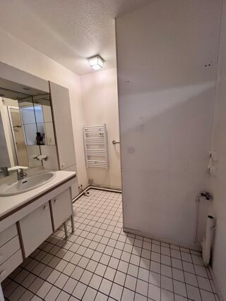  Appartement à louer 2 pièces 51 m²