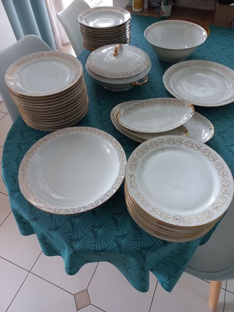 Service vaisselle ancien 43 pieces 50 Bruges (33)