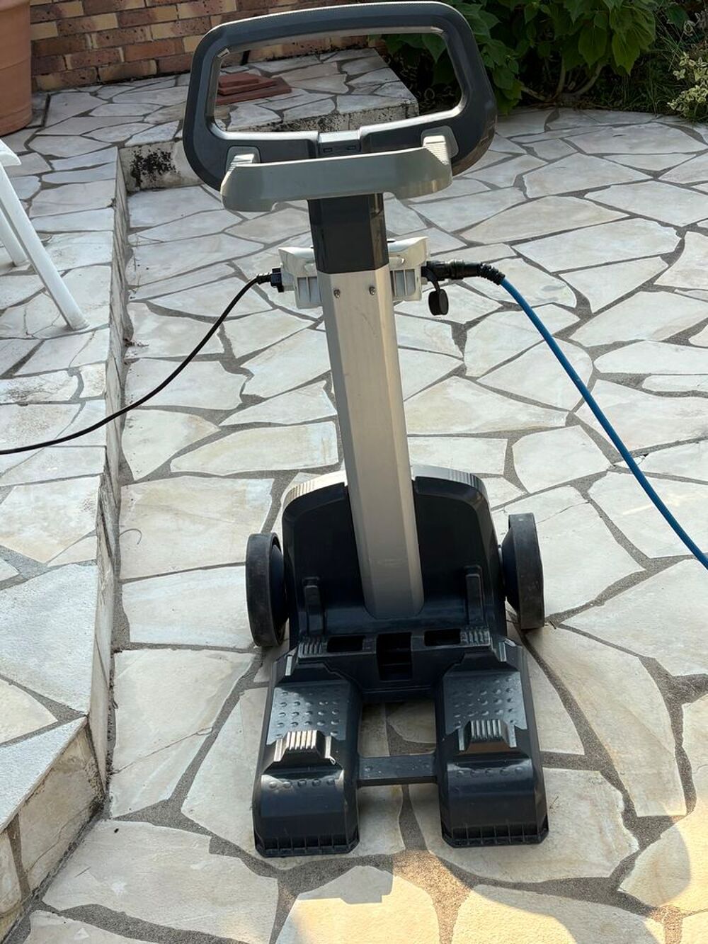 Robot piscine Domplin S 300 (Maytrics) Jardin