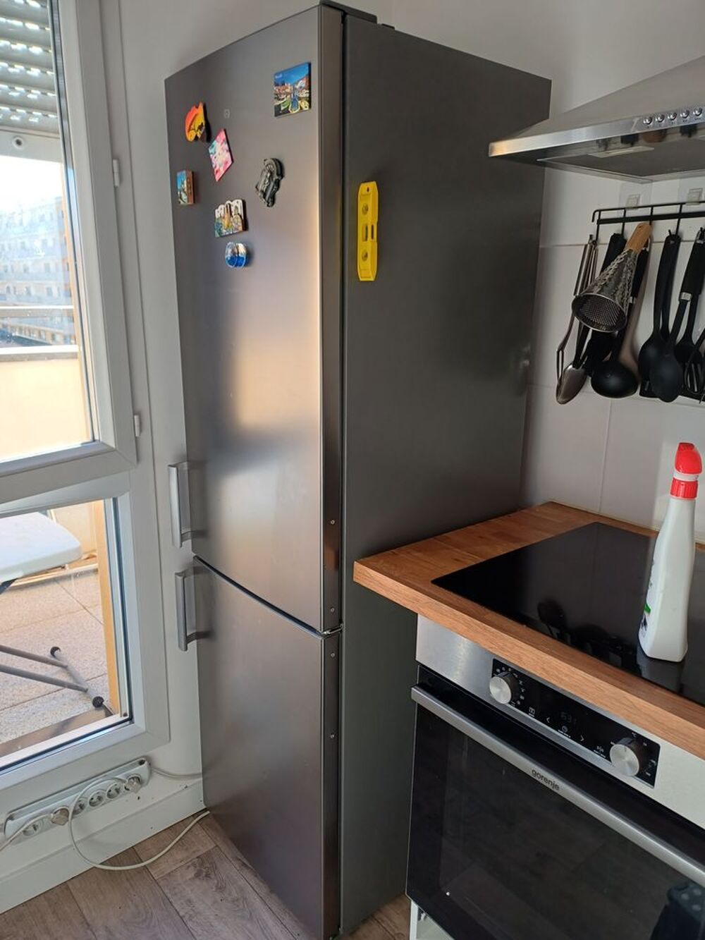 Refrig&eacute;rateur combin&eacute; ESSENTIEL B Electroménager