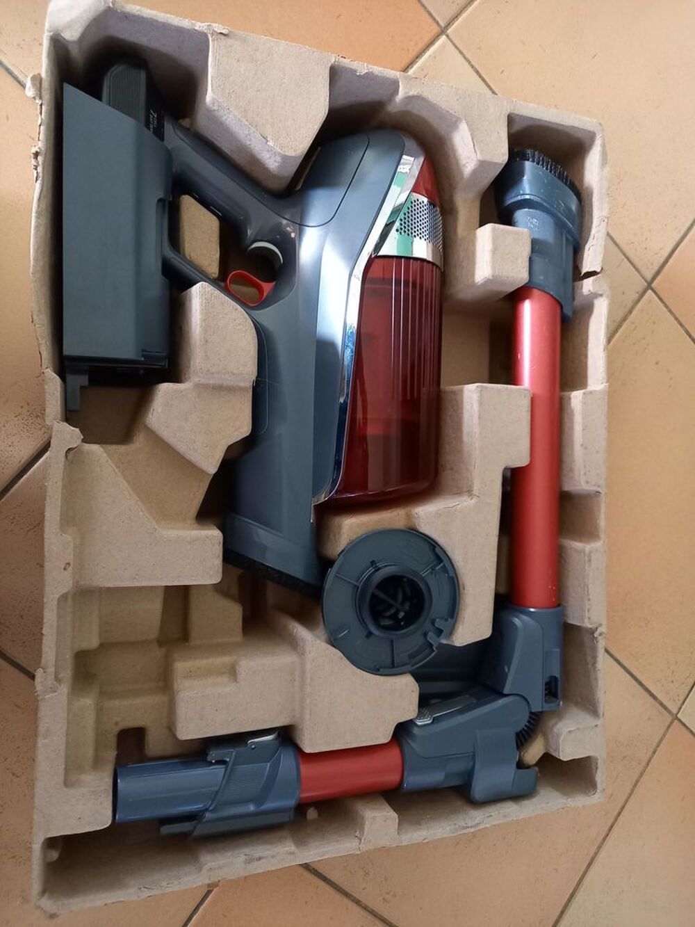 Aspirateur balai rowenta x force flex 11.50 Electroménager