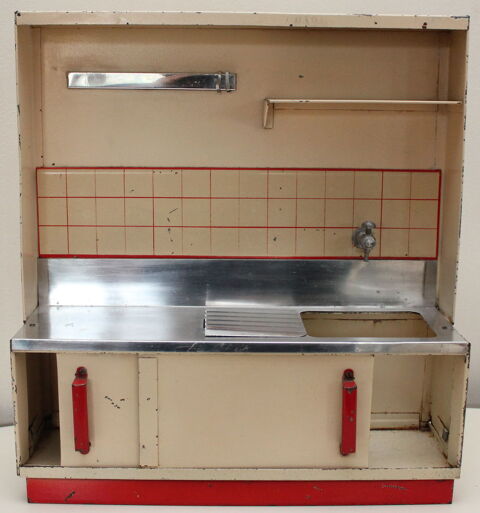 Meuble de cuisine tole lithographi�e pour poup�e 50 -60 50 Issy-les-Moulineaux (92)