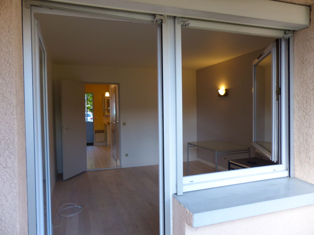 Vente Appartement Appartement studio T1bis de 27m2 à Meylan (38) rez de jardin Meylan