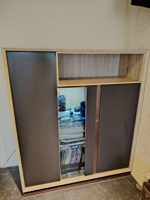 Meuble tr�s bonne qualit� Led 60 Le Roc-Saint-Andr� (56)