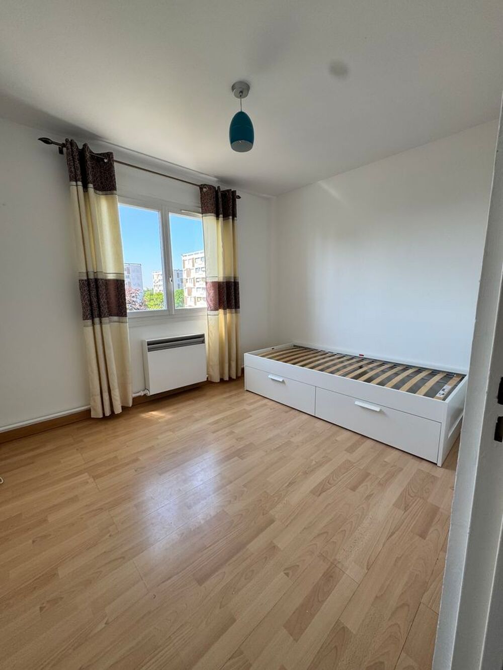 Location Appartement Colocation étudiante .Appartement F4 de 73 m² à Saint-Pries Saint-priest