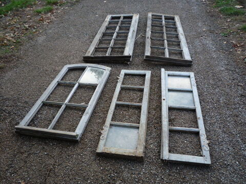 Fen�tre petit carreau / ferrure / moustache / serrure 25 Castres (81)