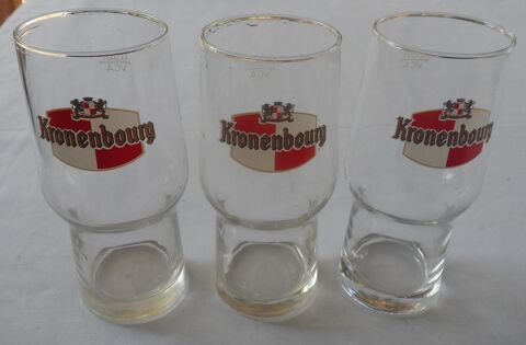 3 verres Kronembourg 25 cl
Hauteur 14,5 cm Diamètre 5,5 cm 
5 Castries (34)