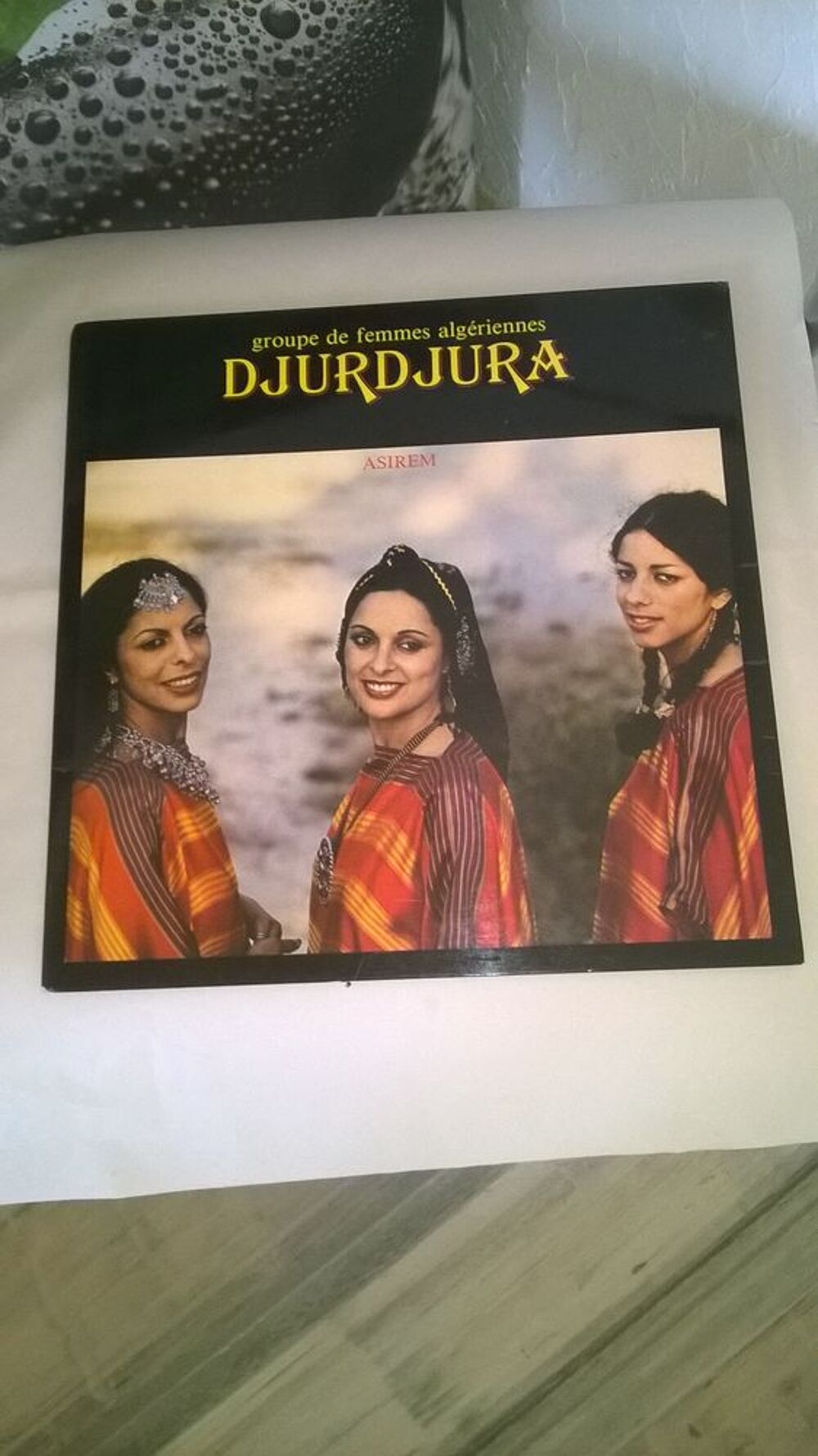 Vinyle Djurdjura
Asirem
1980
Excellent etat
Igwerdan Ad CD et vinyles