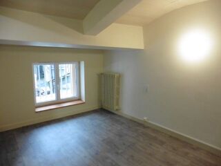  Maison � louer 5 pi�ces 90 m� Coulonges-sur-l'autize